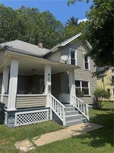 237 Gates Ave, Elyria, OH, 44035