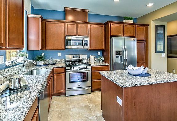 3rd image of 7036 Shady Gate Dr