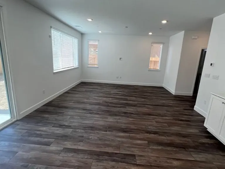 4049 Sprout St — Photo 12