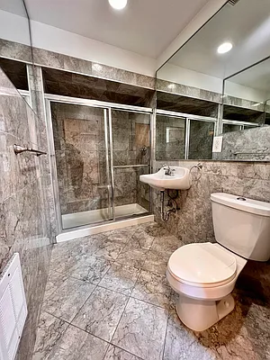 Rented by City Connections Realty | media 14