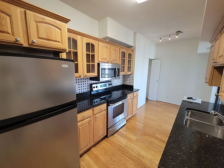 1600 Oak St #1828 — Photo 12