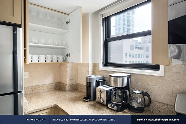 Rented by The Blueground | media 8