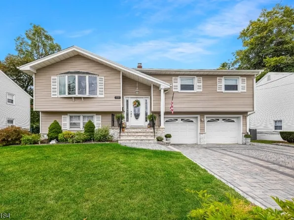 332 Heimstrand Ct, Saddle Brook Twp., NJ 07663