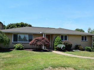 299 Crescent Dr, Washington, PA 15301