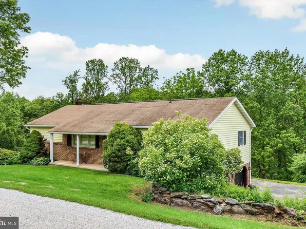 5824 Spruce Rd, Felton, PA 17322