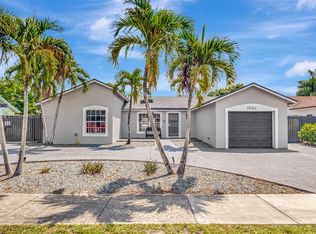 19361 NW 61st Ave, Hialeah, FL 33015