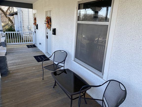 2nd image of 713 S 4th St #2