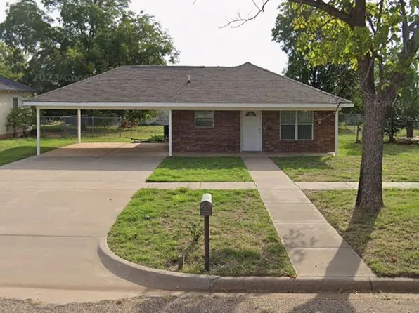 816 S 6th St, Memphis, TX 79245