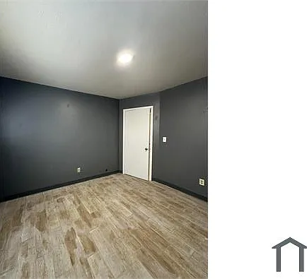 1212 E St #5 — Photo 4