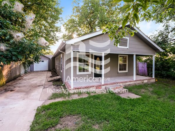 1868 N Madison Pl