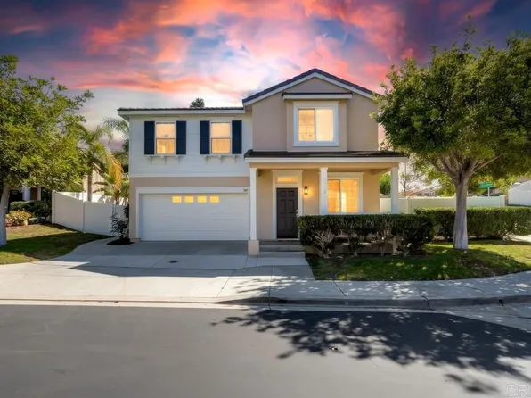 907 Westport Ln, Vista, CA 92084