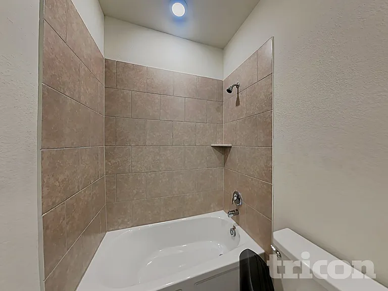 2401 Lalun Ln — Photo 17
