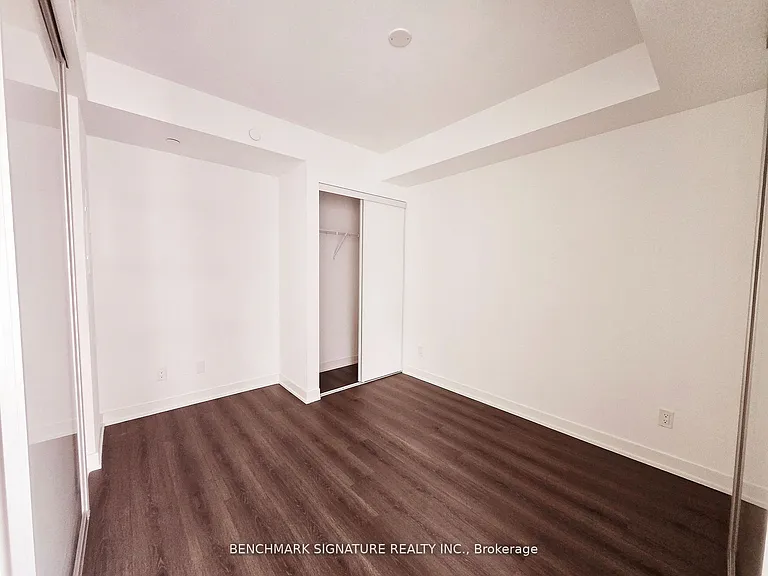 8 Wellesley St E #2705 — Photo 6
