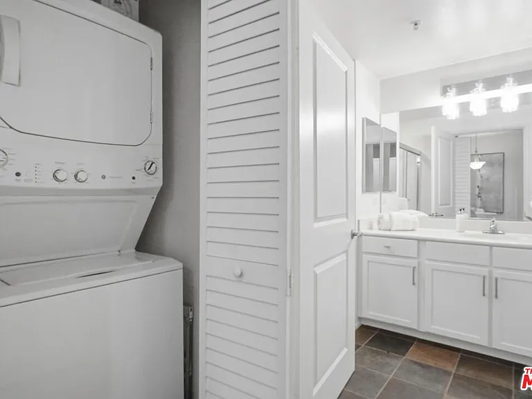 6400 Crescent Park E #301 — Photo 16