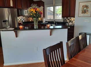 1118 Cresthaven Dr, Silver Spring, MD 20903