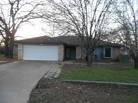 1st image of 414 Shady Grove Dr