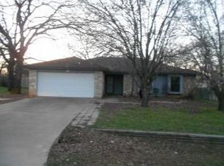 414 Shady Grove Dr, Granbury, TX 76049