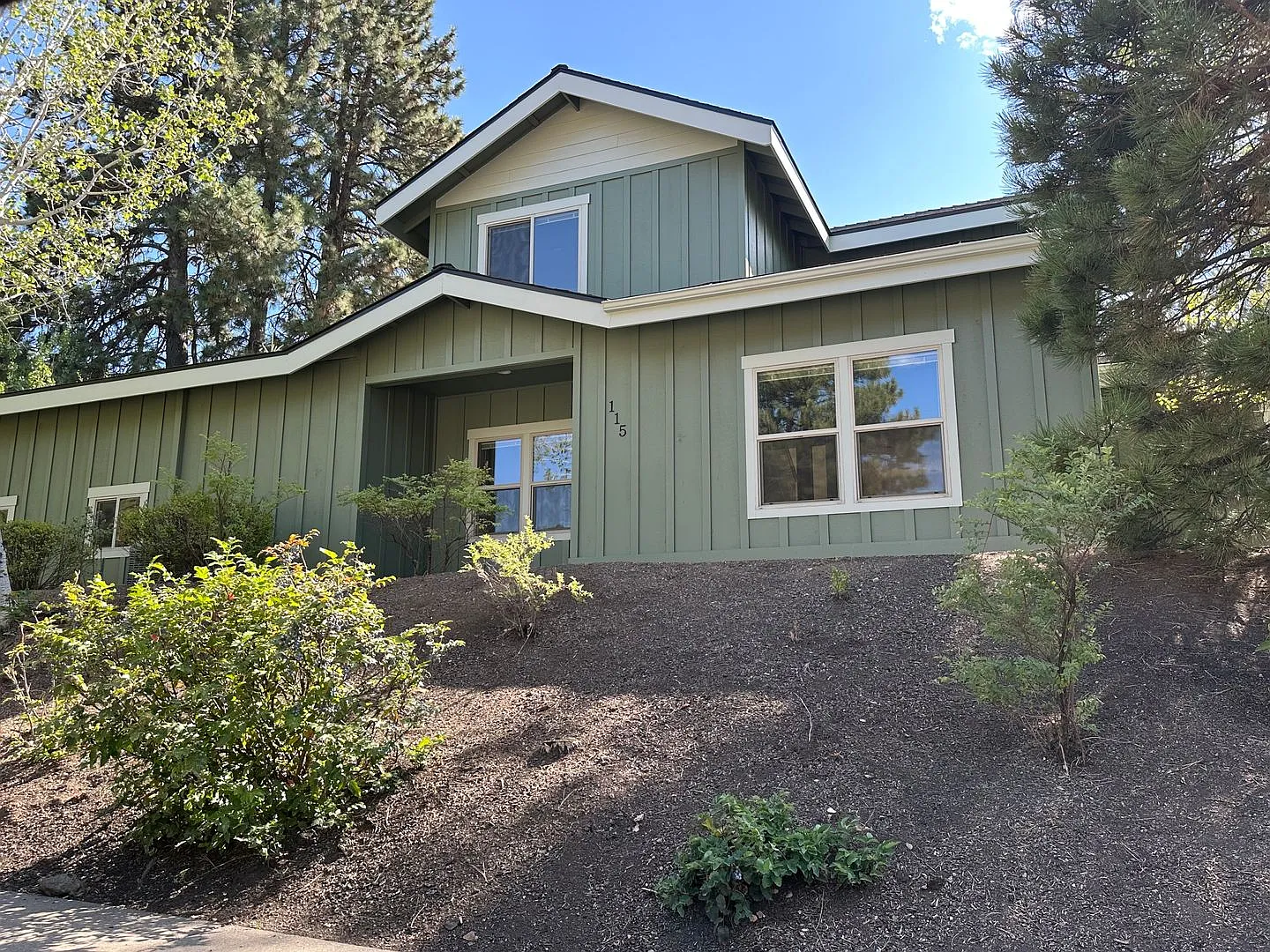 Beautiful Trailside home right near Northwest Crossing! — Photo 2