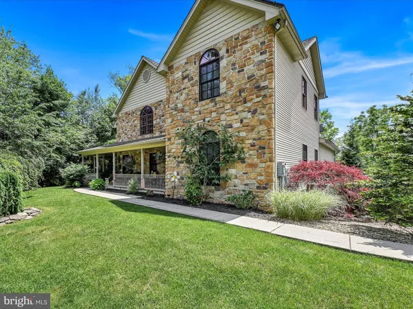 18 Owl Rd, Pottsville, PA 17901