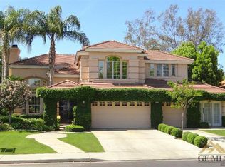 1405 Fieldspring Dr, Bakersfield, CA 93311