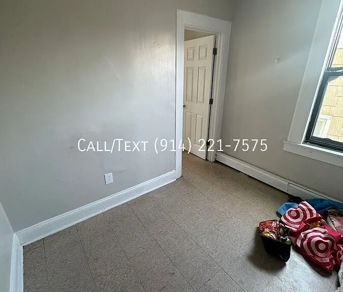 35 Garfield St #2E — Photo 36