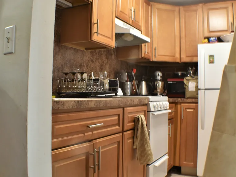 100 W Concord St #5 — Photo 3