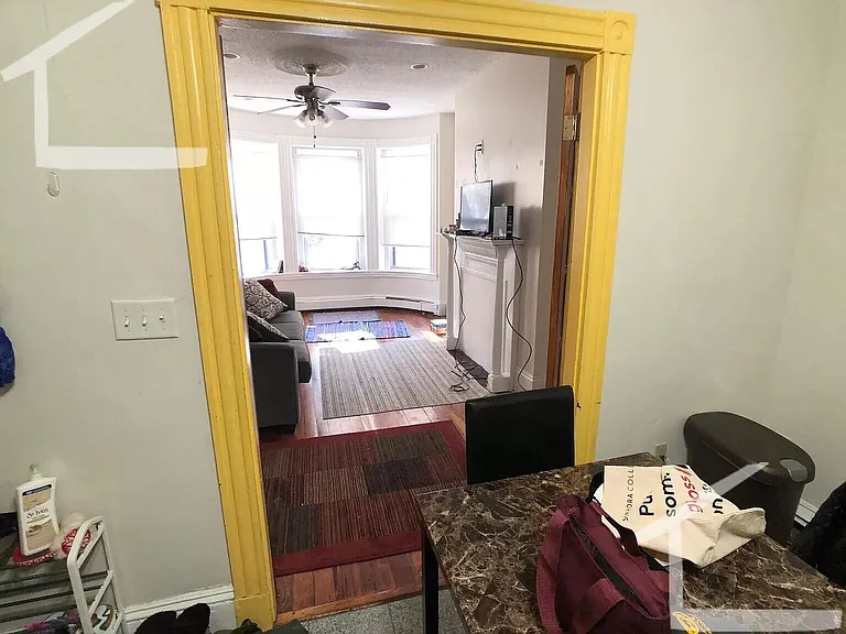 127 Cedar St #4 — Photo 9