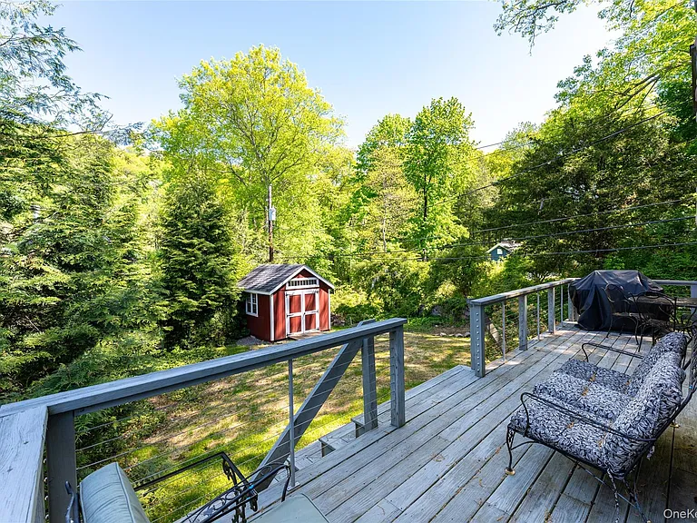 53 Cove Rd — Photo 7