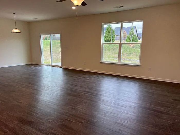 6039 Haddington Dr — Photo 5