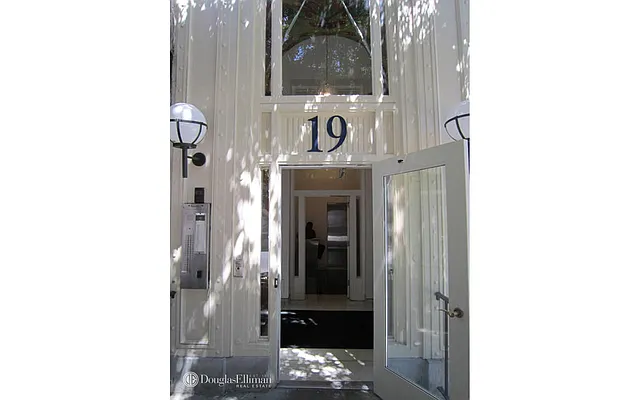 Rented by Douglas Elliman | media 34