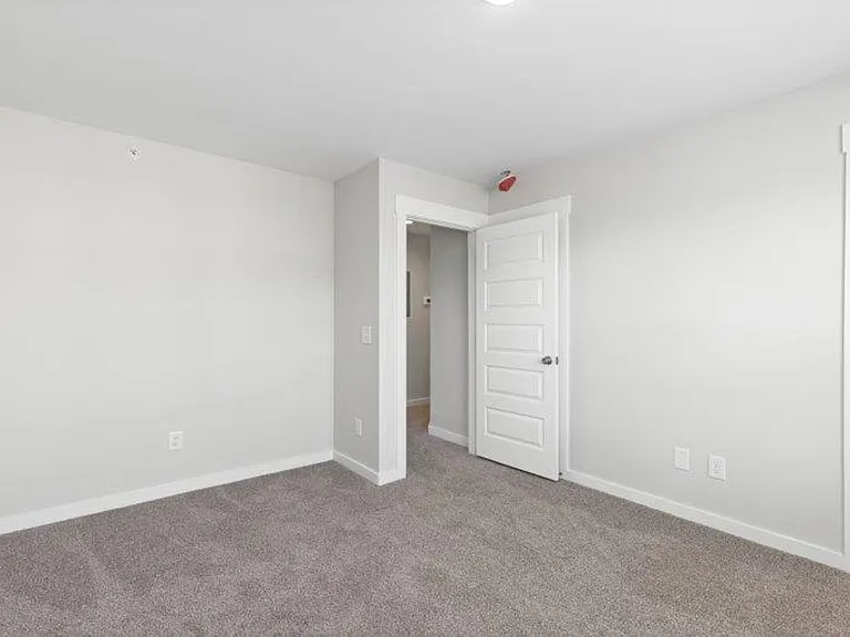 Stadium Townhomes — Photo 10