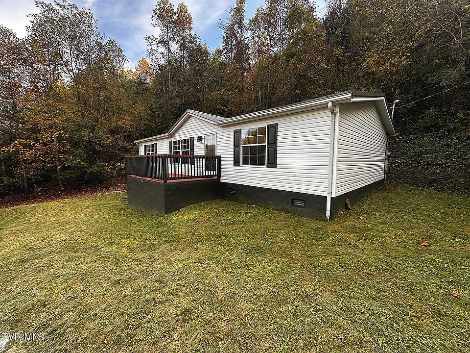 1st image of 8802 Gateway Dr