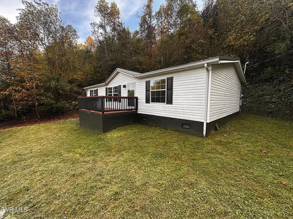 8802 Gateway Dr, Wise, VA 24293