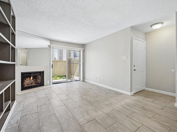 3rd image of 2120 El Paseo St APT 615