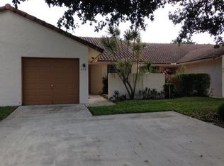 402 Cottonwood Pl, Boca Raton, FL 33431