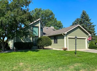 1709 Fountainview Ct SE, Caledonia, MI