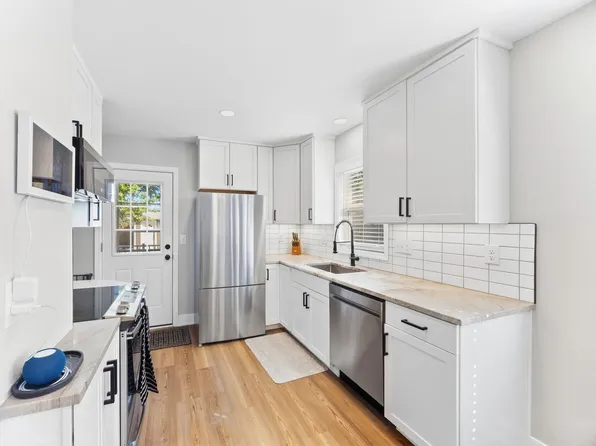 3055 Salem Ave, Minneapolis, MN 55416