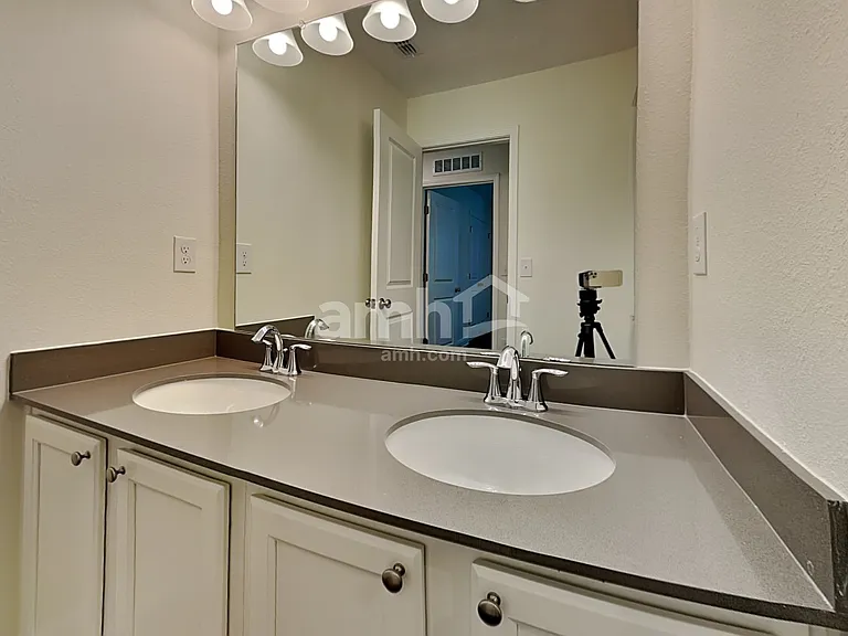 22428 Bellini Cir — Photo 18