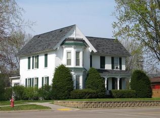 803 Broadway Ave, Wisconsin Dells, WI 53965