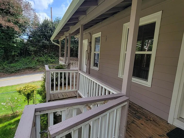 1290 Retsil Rd E — Photo 20