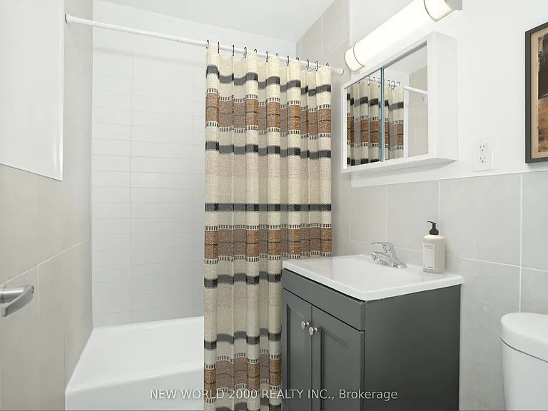 49 Glen Elm Ave #117 — Photo 4