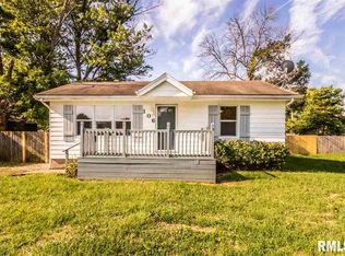 106 W Peoria St, Spring Bay, IL 61611