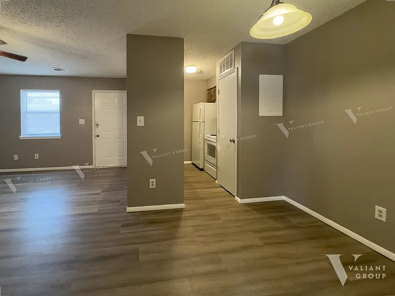 2153 E Cherry St — Photo 13