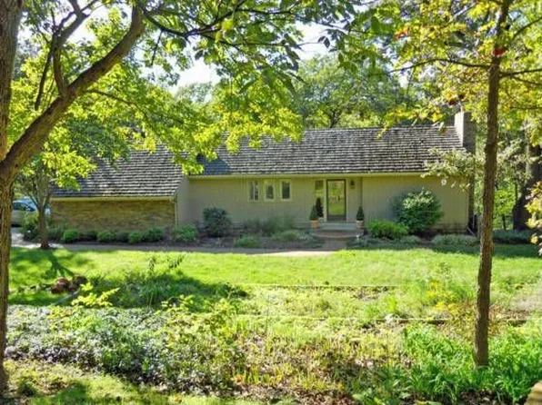 847 E 1259th Rd, Lawrence, KS 66047