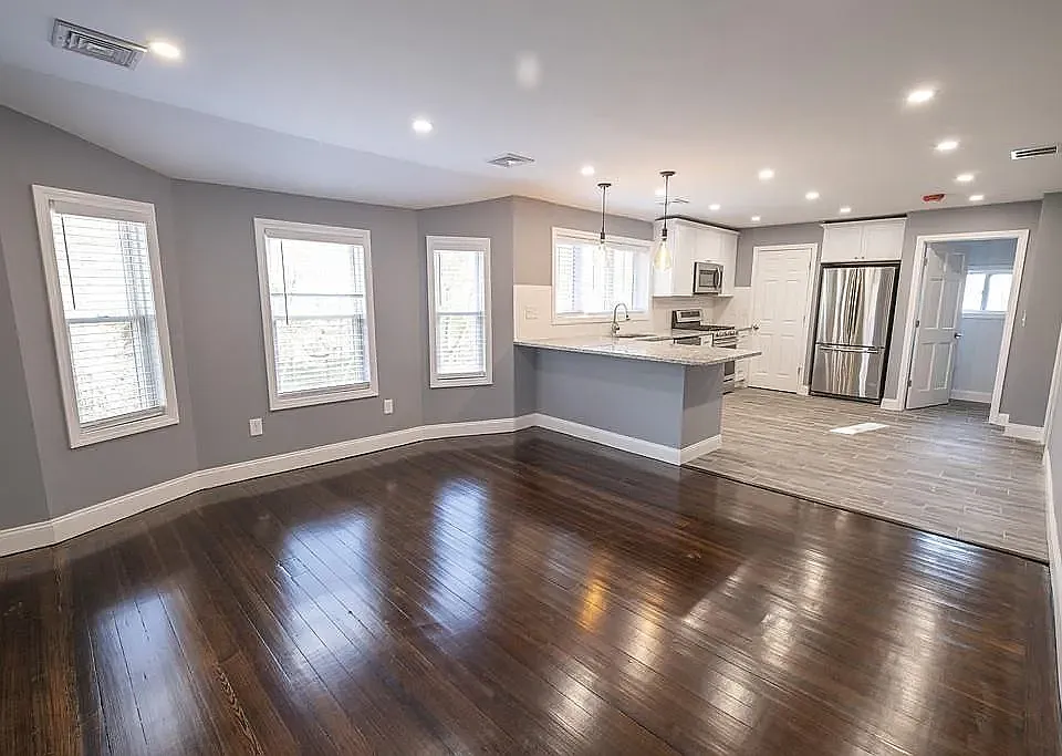 981 Hancock St #2