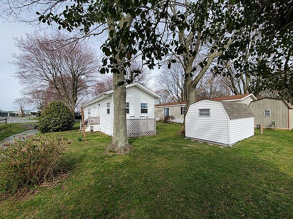 5th image of 37665 W Shady Dr