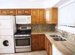 715 Bolton Rd, Far Rockaway, NY 11691