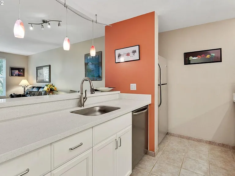 305 S Montgomery St #202 — Photo 14