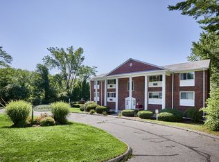 72 Barrett St Unit 217, Northampton, MA 01060