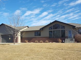 77 N Harmon Dr, Mitchell, SD 57301